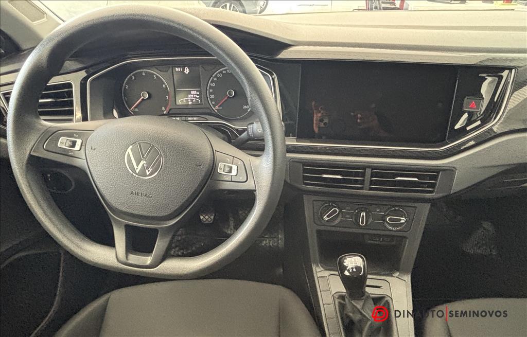 VW - Volkswagen-POLO-1.0 MPI TRACK MANUAL