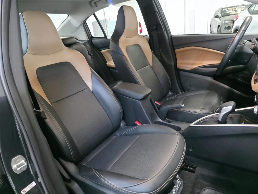 ONIX PLUS 1.0 TURBO FLEX PREMIER AUTOMÁTICO9