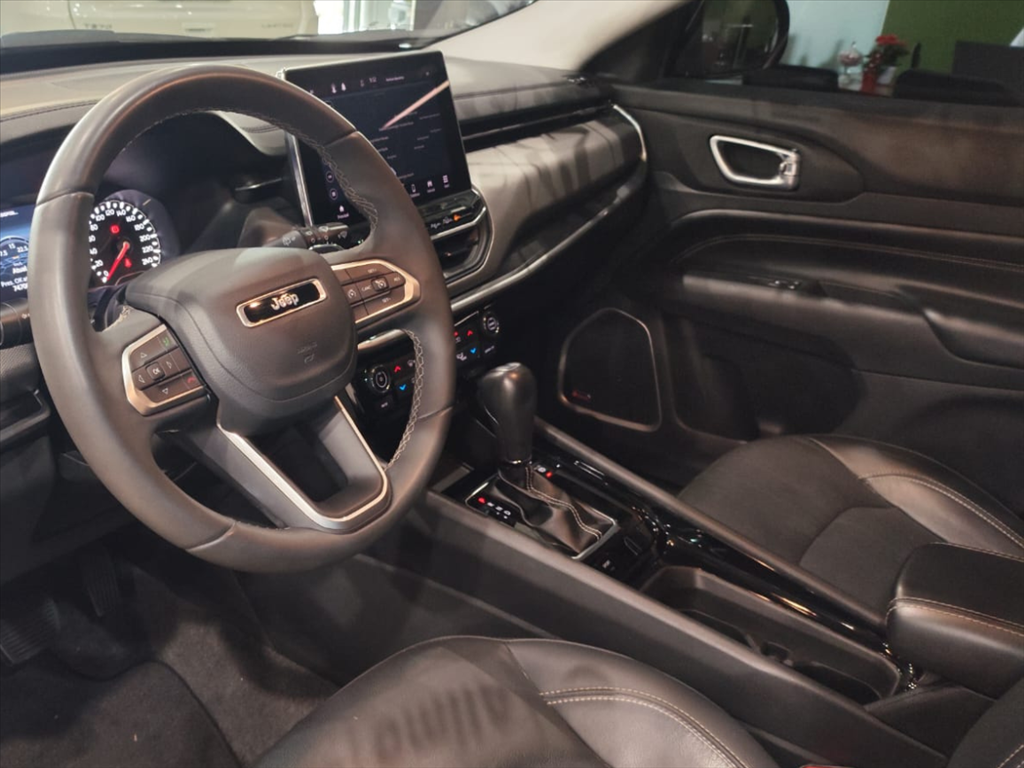 COMPASS 1.3 T270 TURBO FLEX LONGITUDE AT610