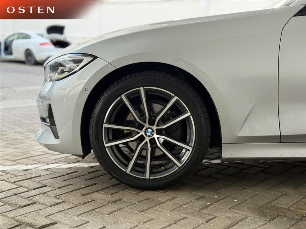 BMW-320i-2.0 16V TURBO GASOLINA SPORT AUTOMÁTICO