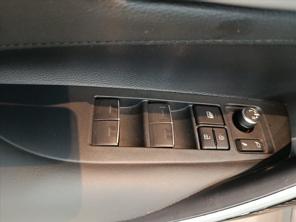 COROLLA 2.0 VVT-IE FLEX XEI DIRECT SHIFT10