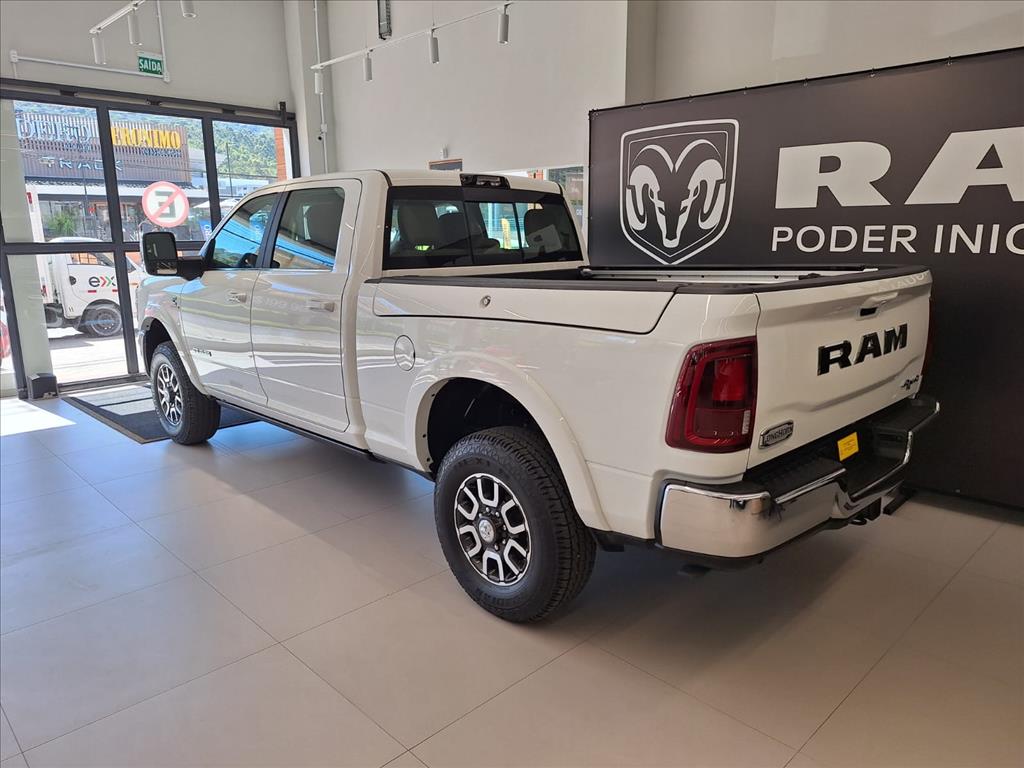 3500 6.7 I6 TURBO DIESEL LIMITED LONGHORN CD 4X4  AUTOMÁTICO12