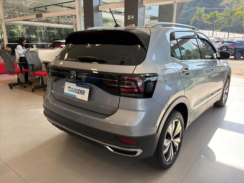 T-CROSS 1.4 250 TSI TOTAL FLEX HIGHLINE AUTOMÁTICO4