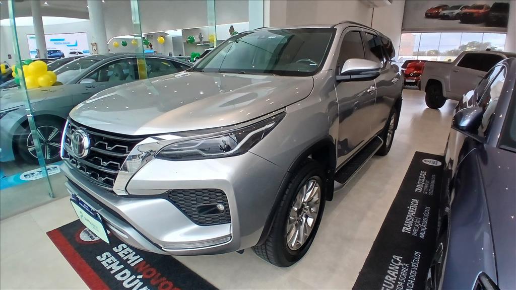 HILUX SW4