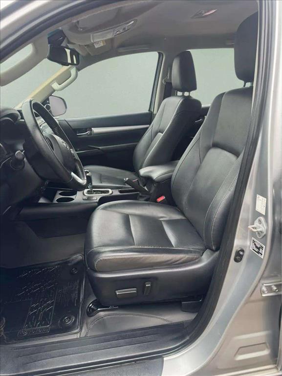 HILUX 2.8 D-4D TURBO DIESEL CD SRX 4X4 AUTOMÁTICO14