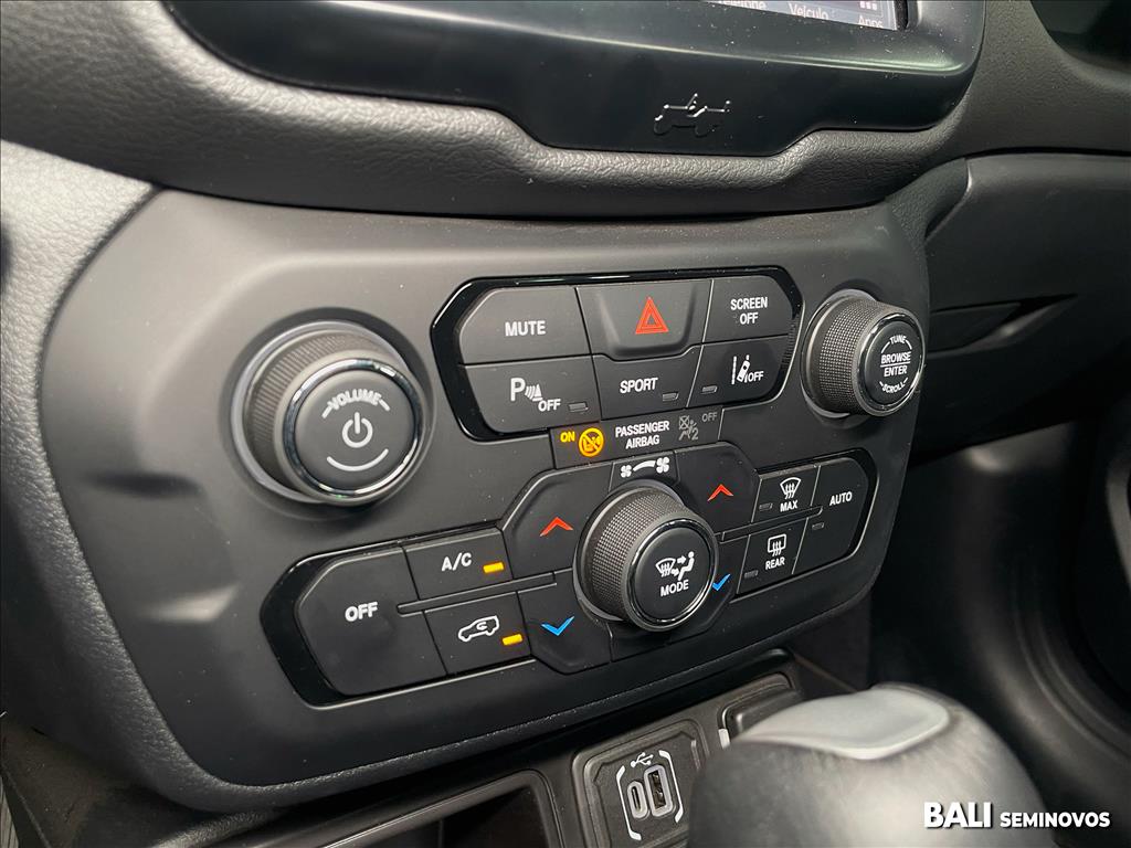 RENEGADE 1.3 T270 TURBO FLEX SAHARA AT614