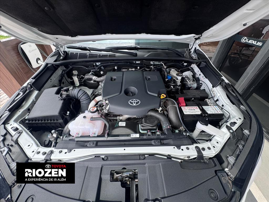 HILUX SW4 2.8 D-4D TURBO DIESEL SRX PLATINUM 7L 4X4 AUTOMÁTICO8