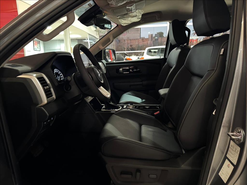 Mitsubishi-TRITON-2.4 BITURBO DIESEL CD HPE-S 4X4 AUTOMÁTICO