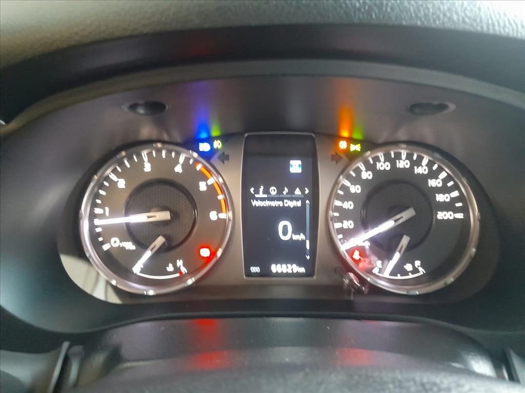 HILUX 2.8 D-4D TURBO DIESEL CD SRV 4X4 AUTOMÁTICO6