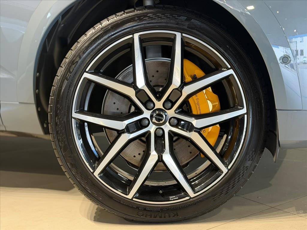 XC60 2.0 T8 RECHARGE POLESTAR ENGINEERED AWD GEARTRONIC2