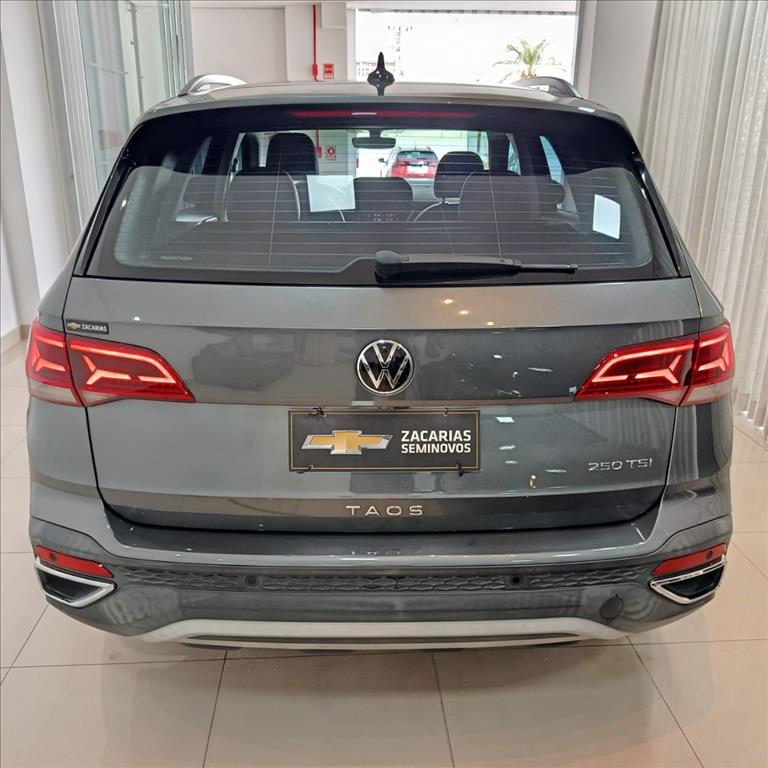 TAOS 1.4 250 TSI TOTAL FLEX COMFORTLINE AUTOMÁTICO3