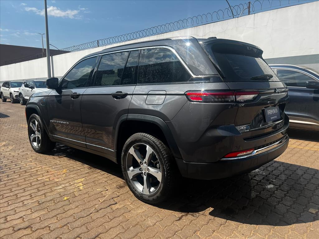 GRAND CHEROKEE 2.0 TURBO HÍBRIDO 4XE AT84