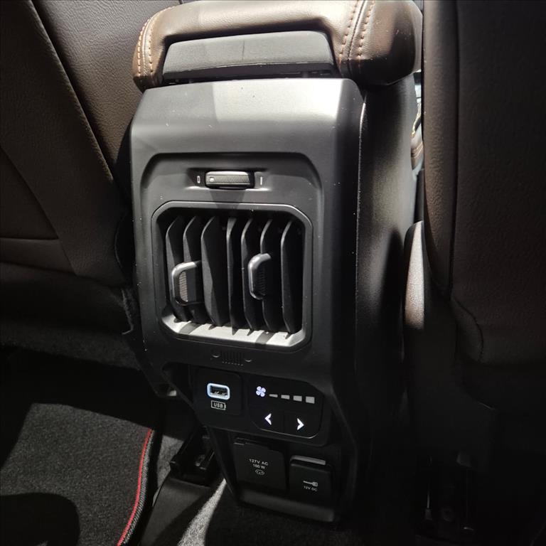 COMMANDER 1.3 T270 TURBO FLEX OVERLAND AT617