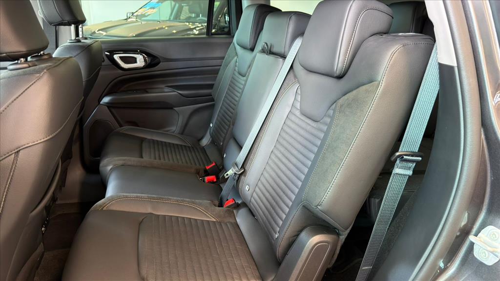 COMMANDER 1.3 T270 TURBO FLEX LIMITED AT65