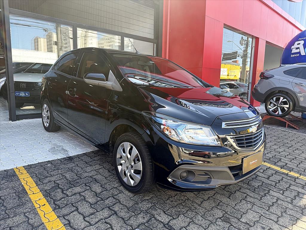 Chevrolet Onix - 1.4 MPFI LT 8V FLEX 4P MANUAL