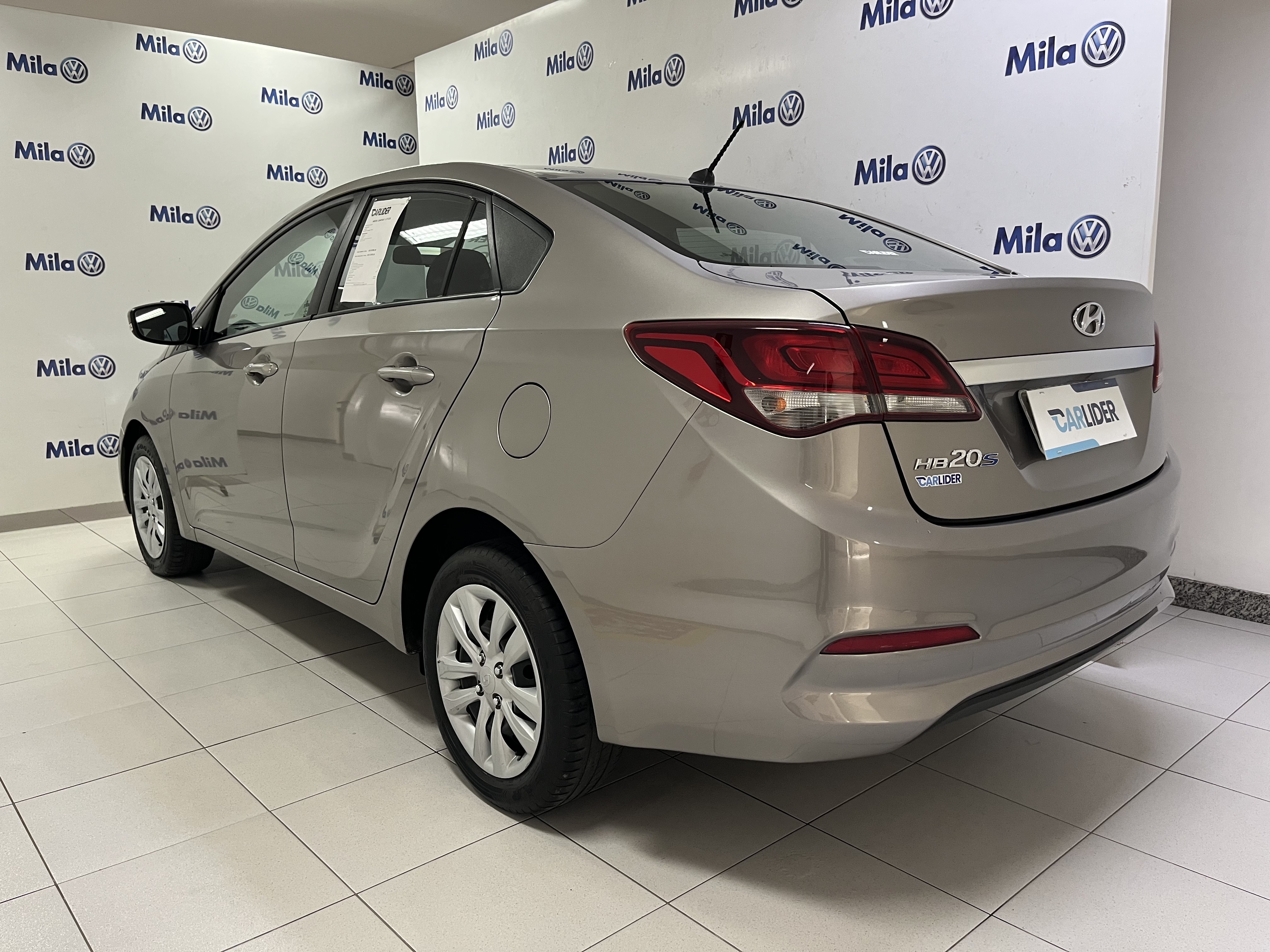 HB20S 1.0 COMFORT PLUS 12V FLEX 4P MANUAL2