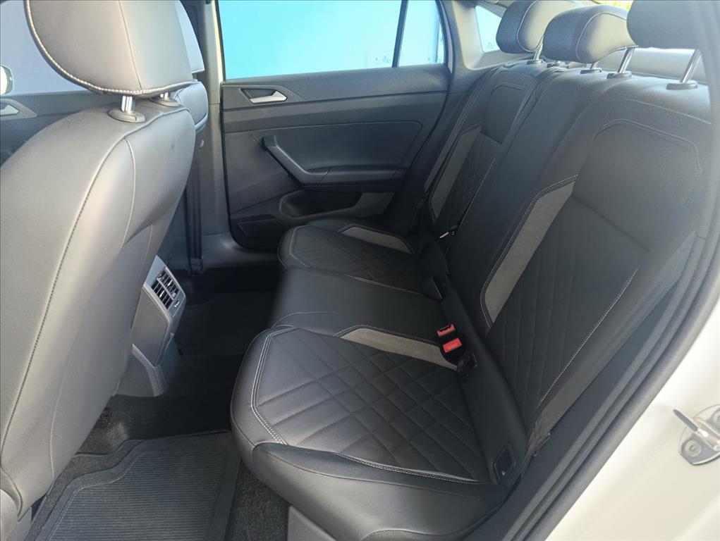 VIRTUS 1.4 250 TSI EXCLUSIVE AUTOMÁTICO11