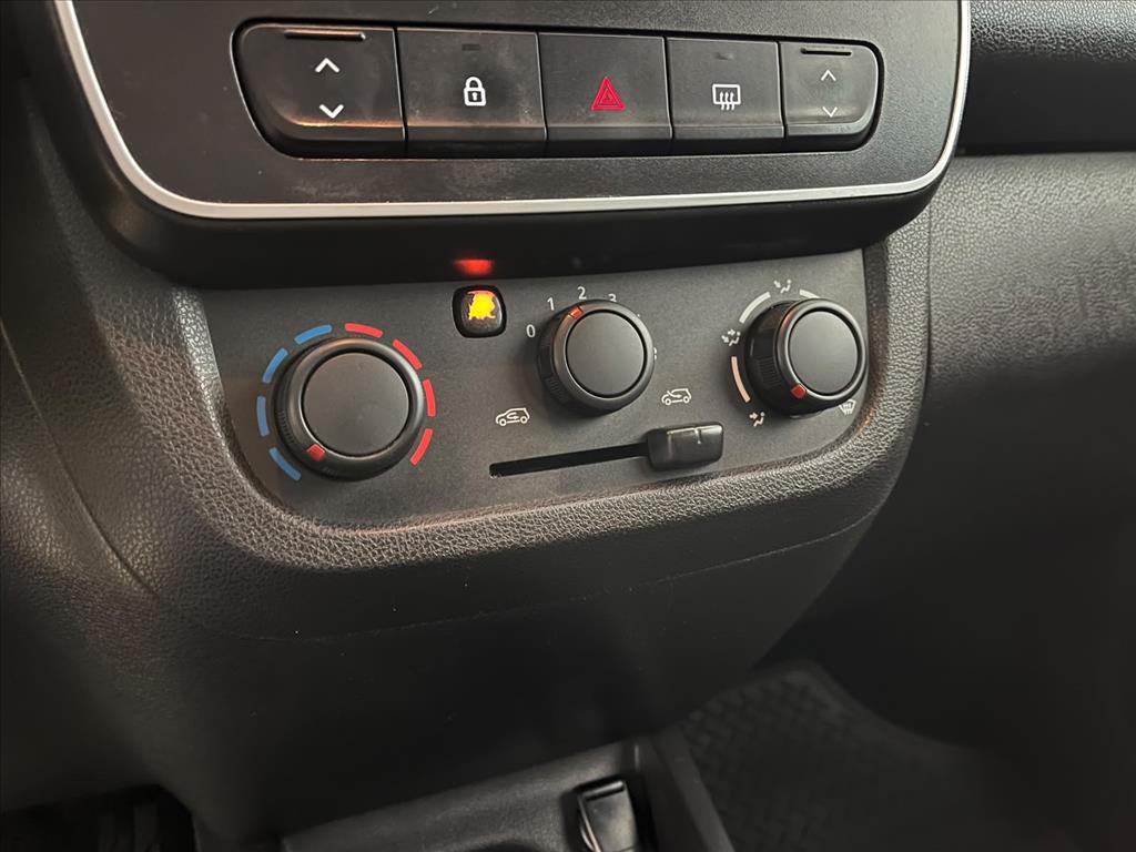 KWID 1.0 12V SCE FLEX ZEN MANUAL12
