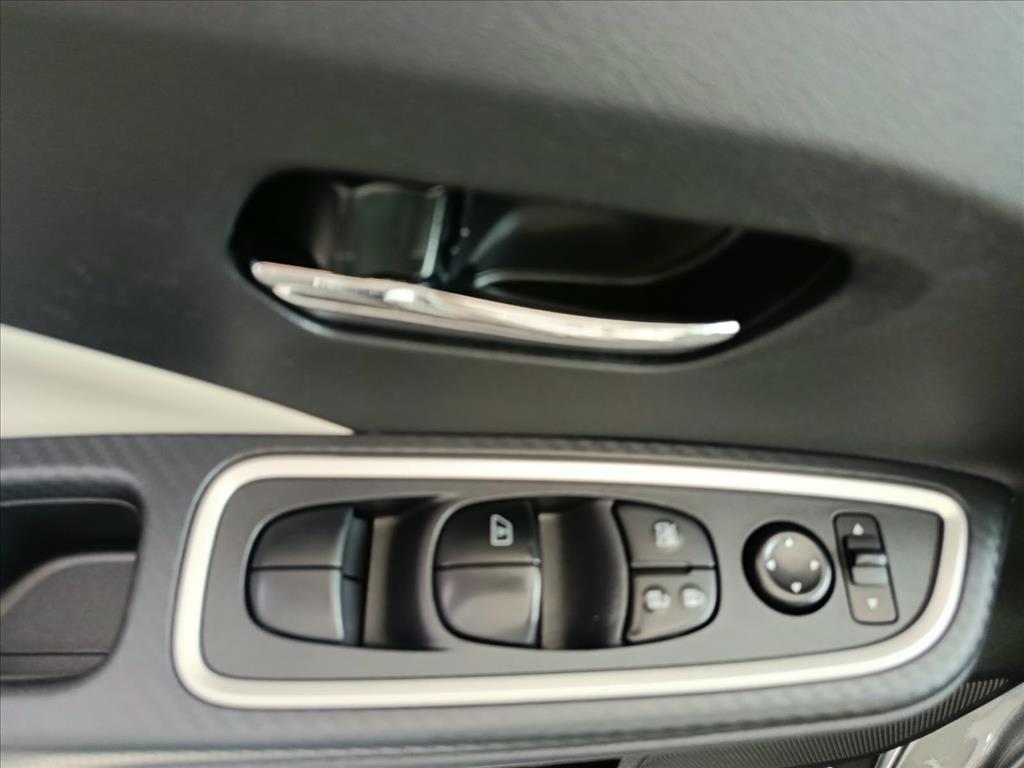 VERSA 1.6 16V FLEX EXCLUSIVE XTRONIC10