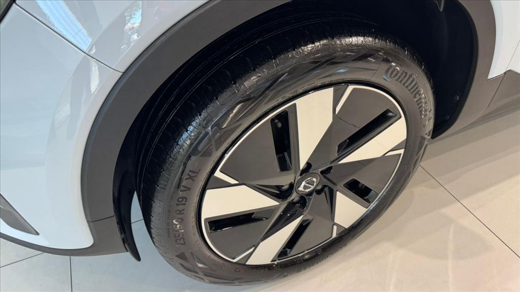 XC40 P6 RECHARGE ELECTRIC PLUS5