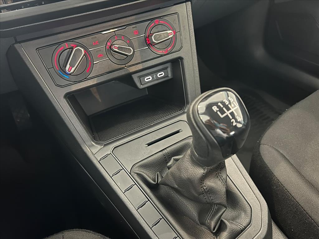 POLO 1.0 MPI TRACK MANUAL12
