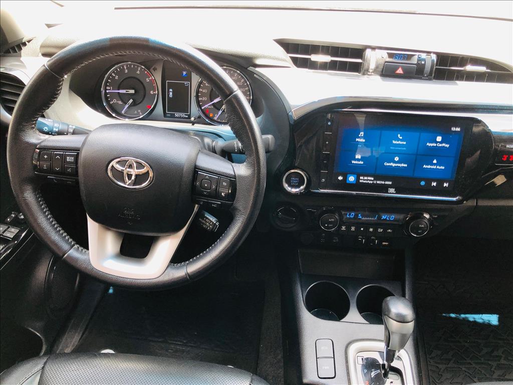 HILUX 2.8 D-4D TURBO DIESEL CD SRX 4X4 AUTOMÁTICO11