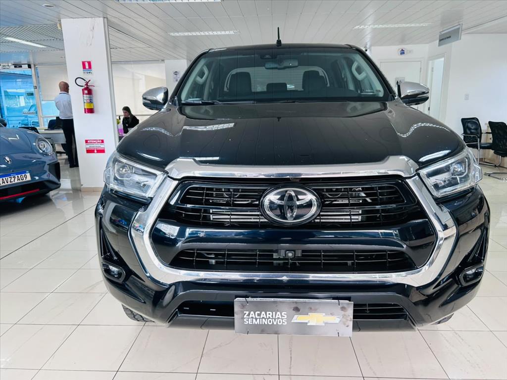 HILUX 2.8 D-4D TURBO DIESEL CD SRX 4X4 AUTOMÁTICO0