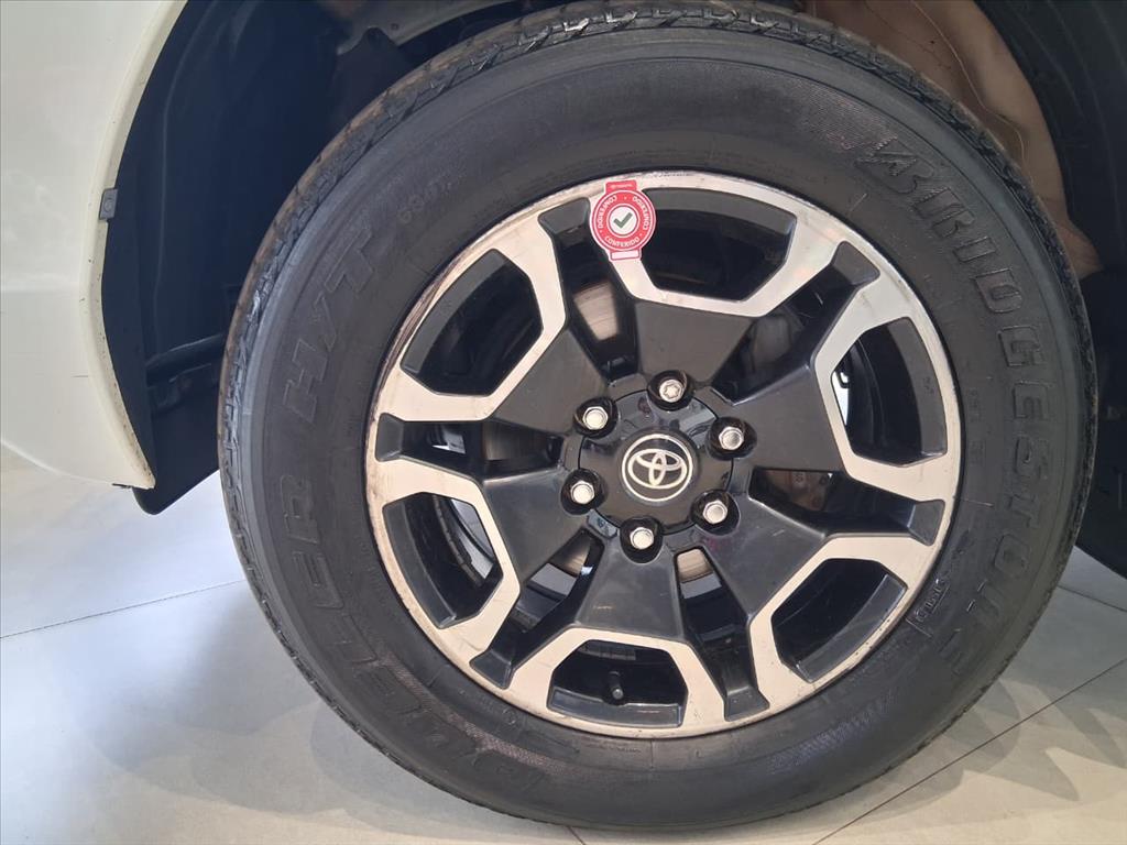 HILUX 2.8 D-4D TURBO DIESEL CD SRV 4X4 AUTOMÁTICO12