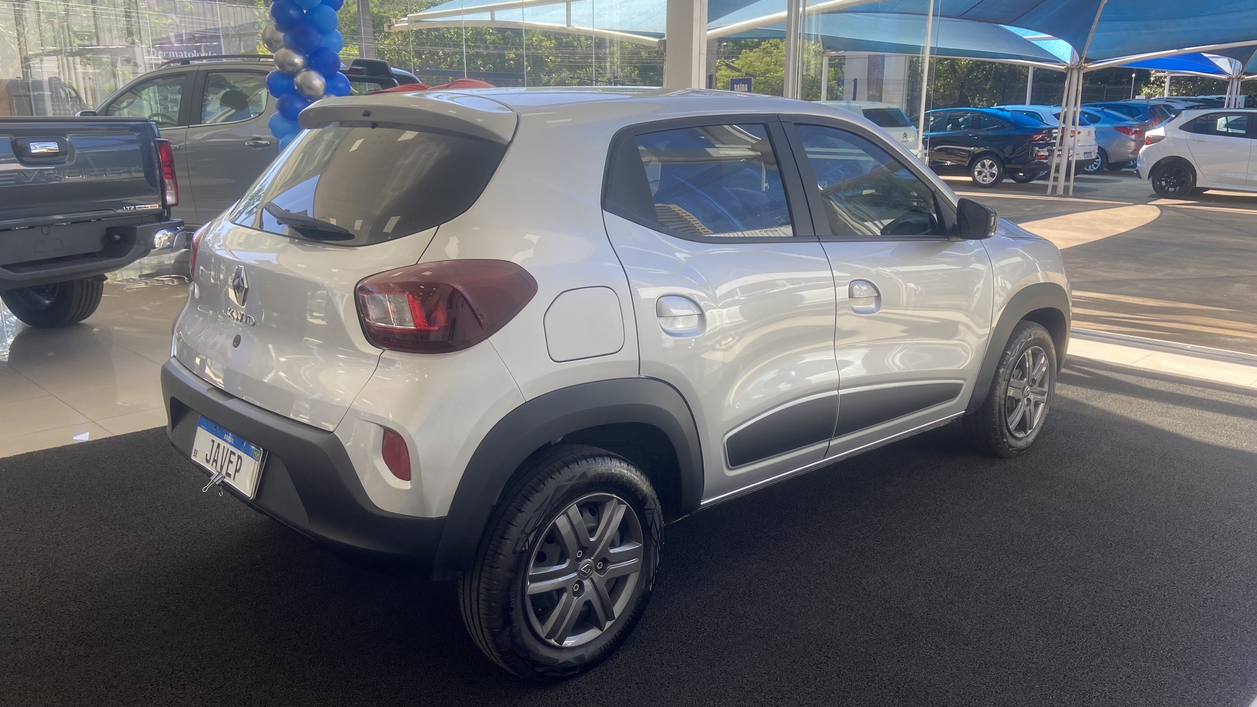 Renault-KWID-1.0 12V SCE FLEX INTENSE MANUAL