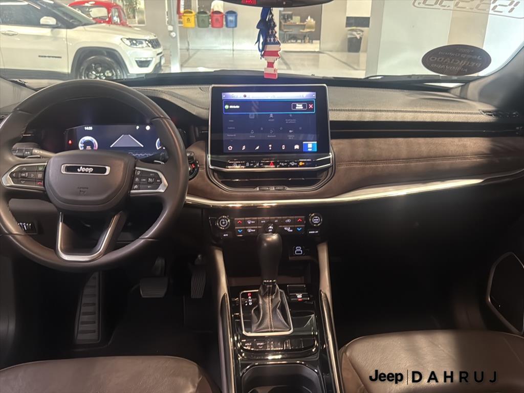 COMMANDER 1.3 T270 TURBO FLEX OVERLAND AT67