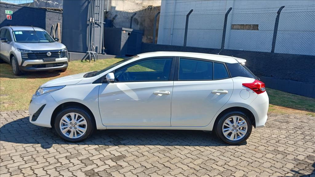 YARIS 1.3 16V FLEX XL MULTIDRIVE5