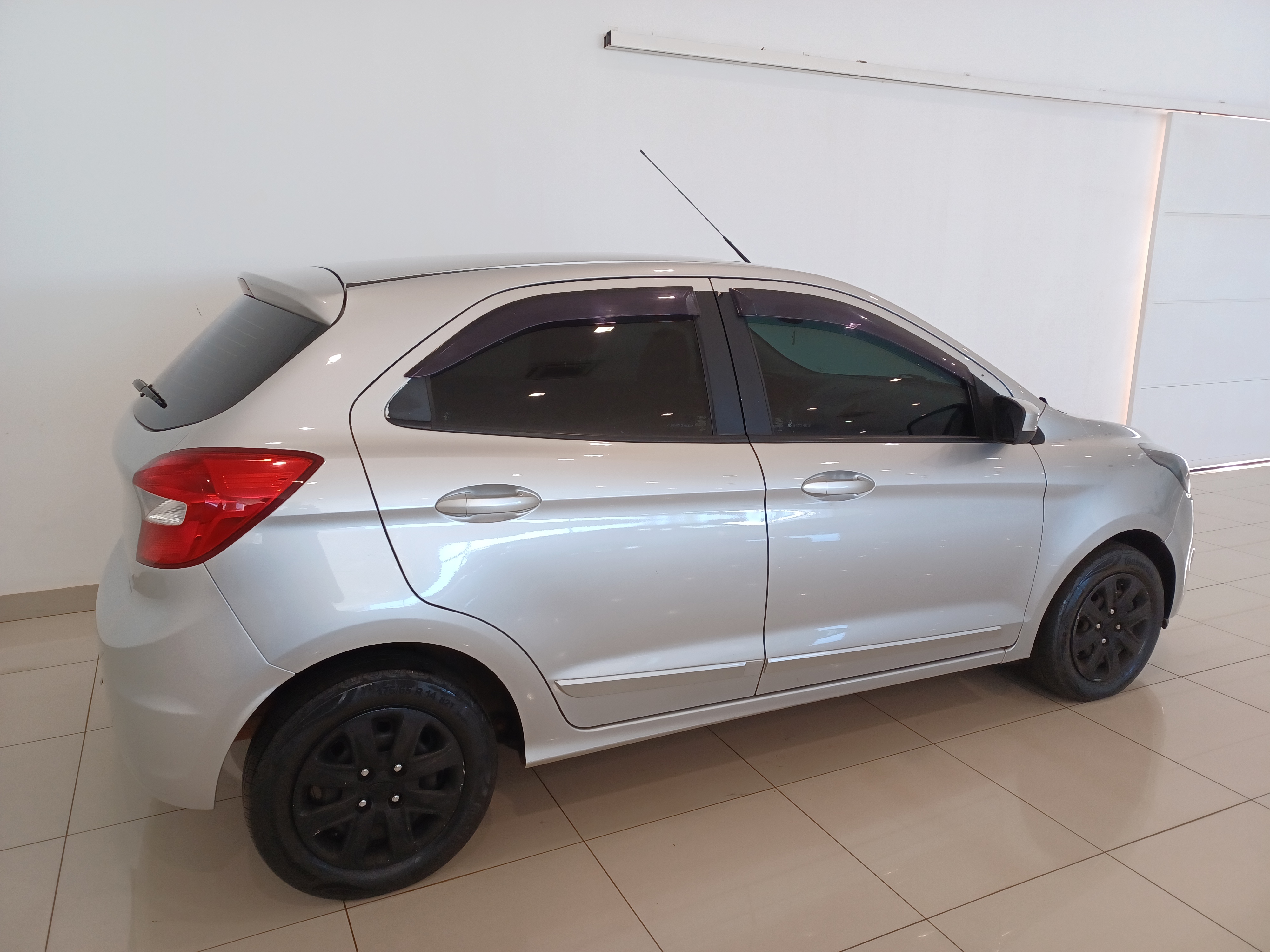 Ford-KA-1.0 TI-VCT FLEX SE PLUS MANUAL