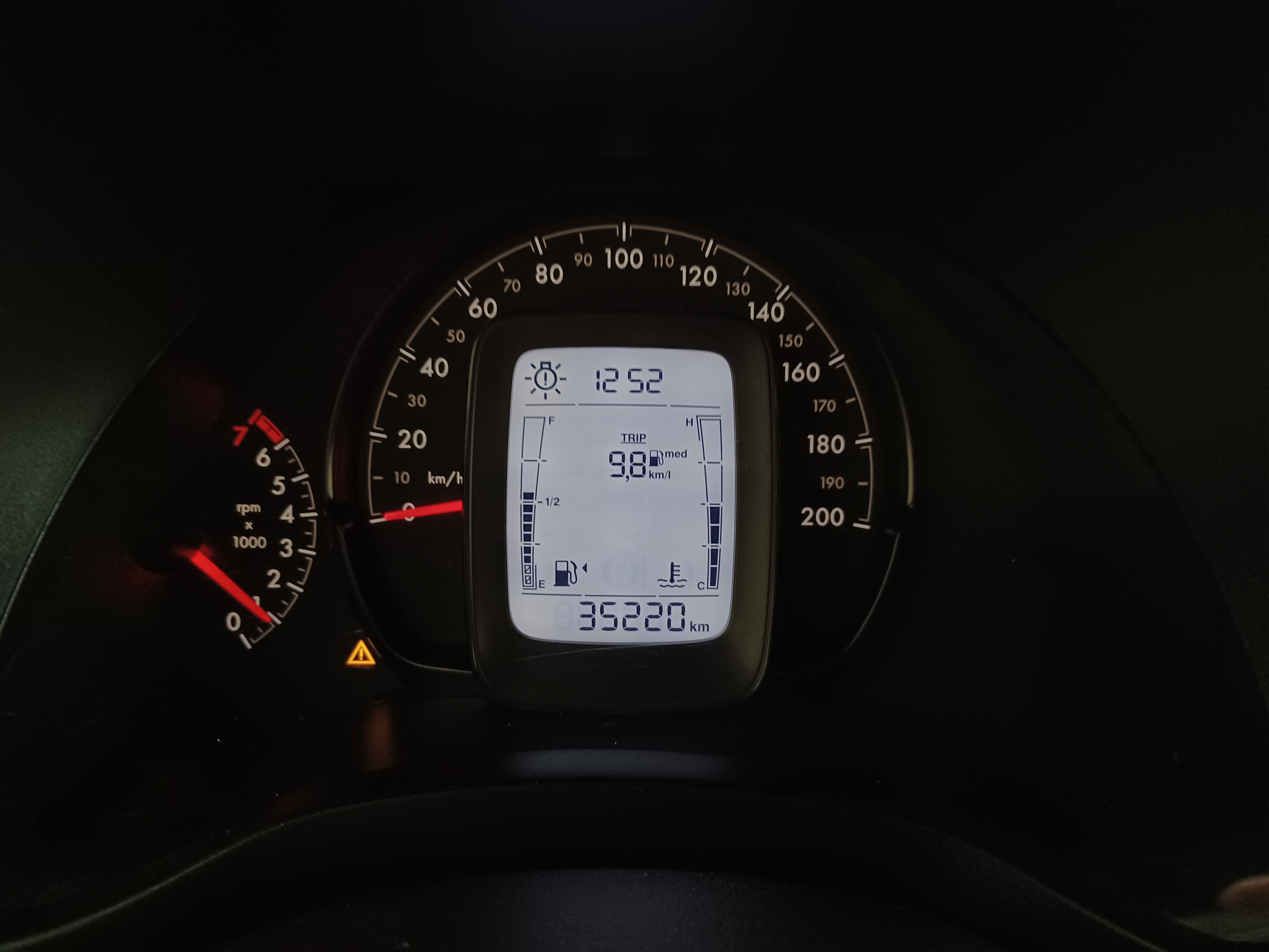 Fiat-FIORINO-1.4 MPI FURGÃO ENDURANCE 8V FLEX 2P MANUAL