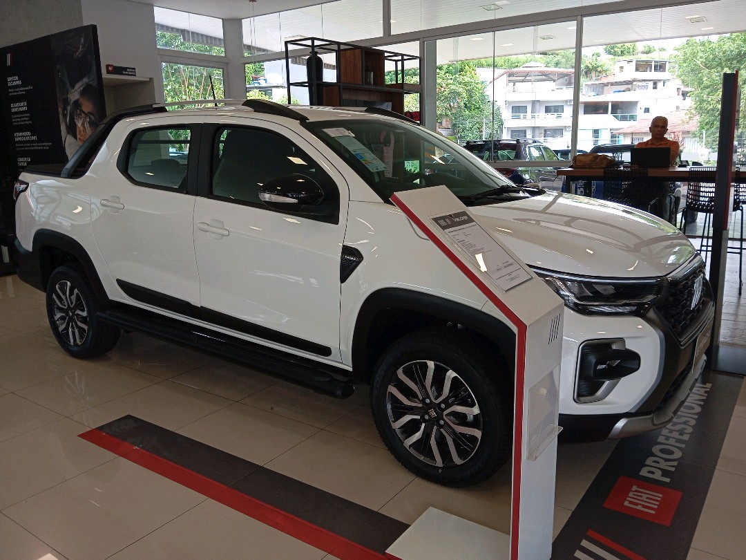 STRADA 1.0 TURBO 200 FLEX RANCH CD CVT1