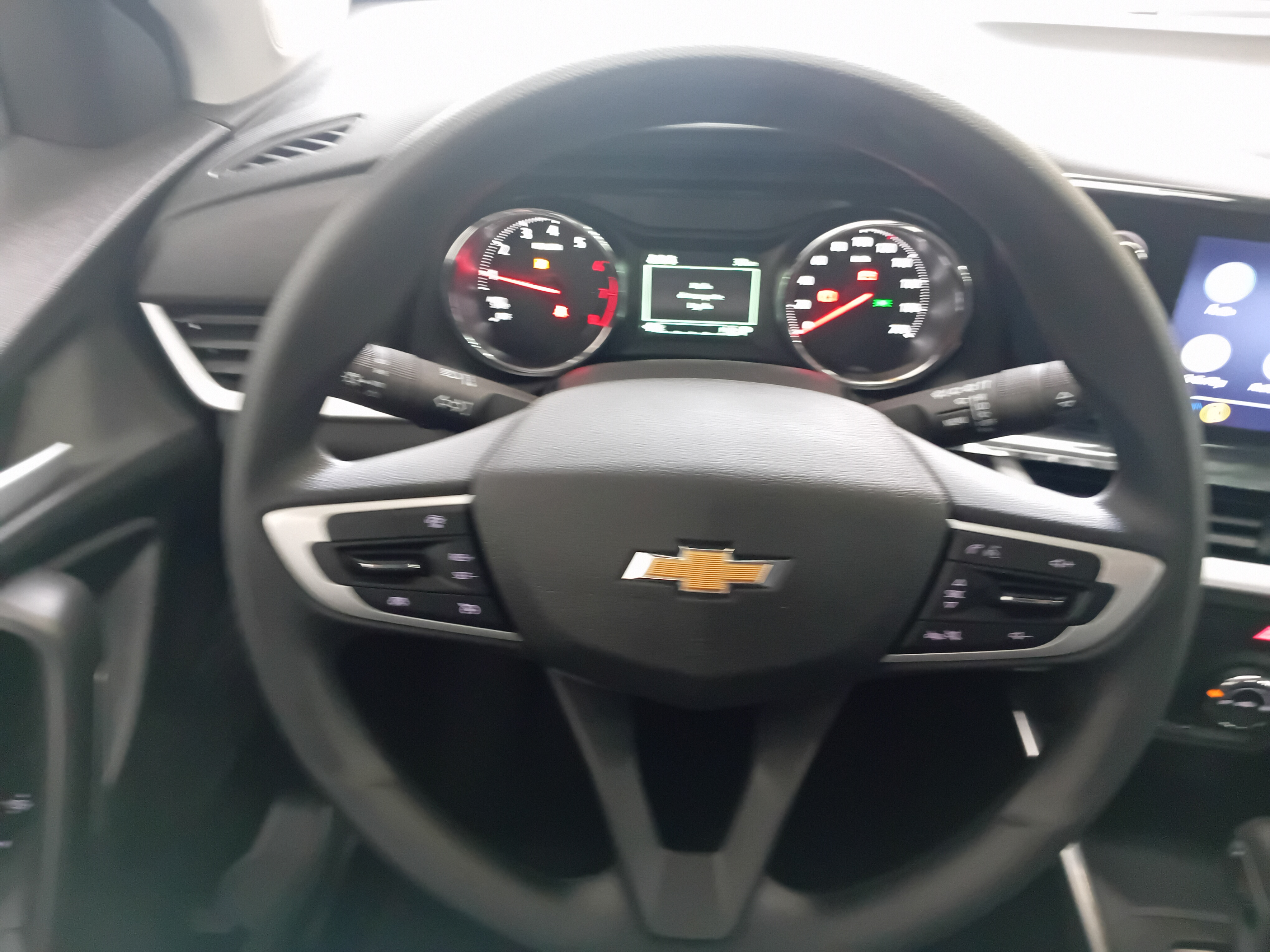 TRACKER 1.0 TURBO FLEX AUTOMÁTICO5