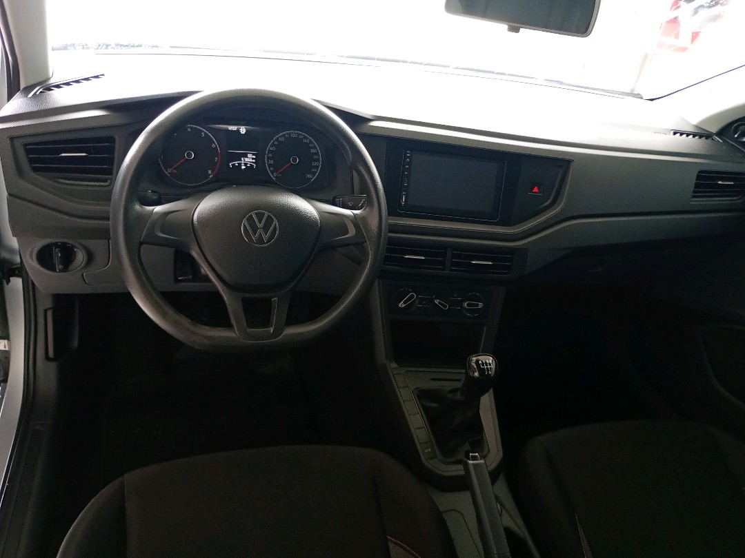 POLO 1.0 MPI ROBUST MANUAL15