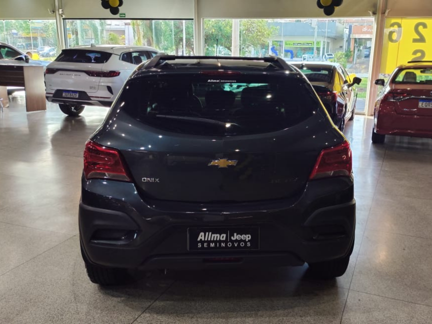 ONIX 1.4 MPFI ACTIV 8V FLEX 4P AUTOMÁTICO5