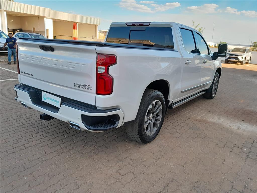 SILVERADO 5.3 V8 GASOLINA 1500 HIGH COUNTRY 4X4 AUTOMÁTICO3