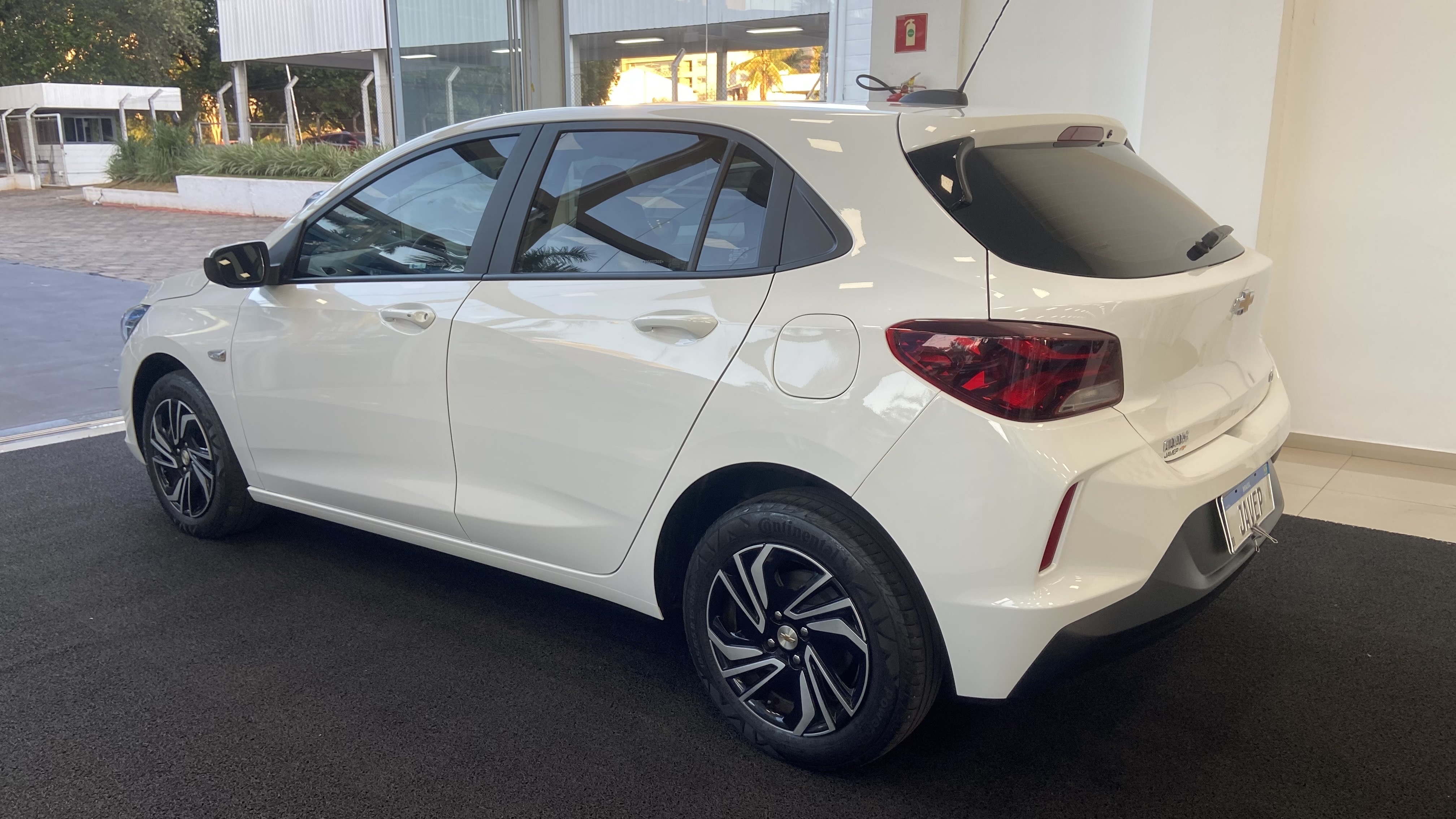 Chevrolet Onix 1.0 Flex LT Manual - foto 6