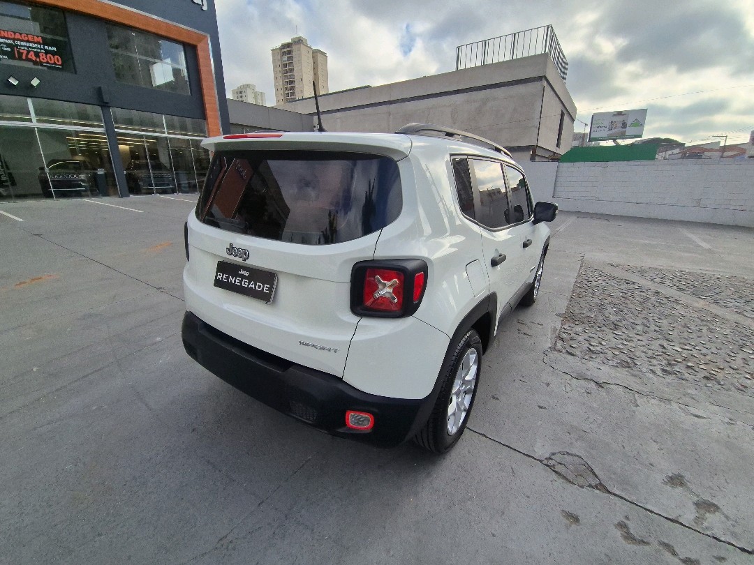 RENEGADE 1.8 16V FLEX SPORT 4P AUTOMÁTICO5