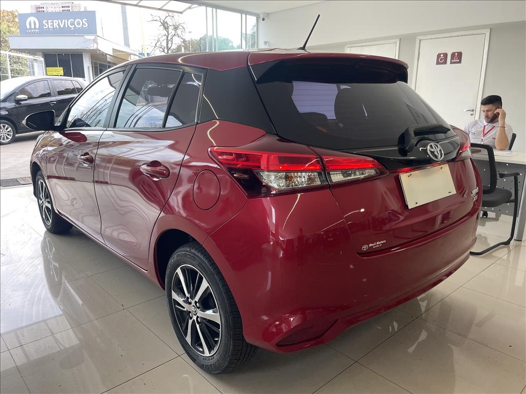 YARIS 1.5 16V FLEX XLS CONNECT MULTIDRIVE YARIS 1.5 16V FLEX XLS CONNECT MULTIDRIVE