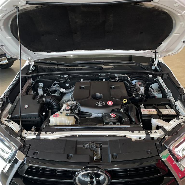 HILUX 2.8 D-4D TURBO DIESEL CD SRX 4X4 AUTOMÁTICO14