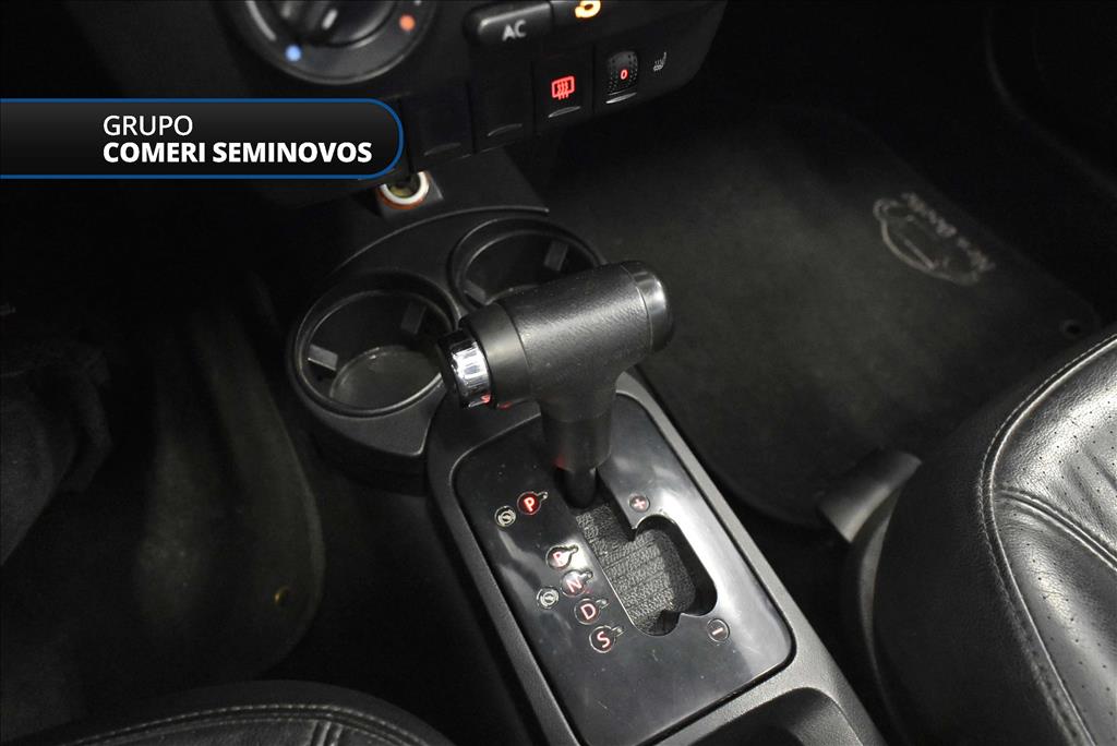 NEW BEETLE 2.0 MI 8V GASOLINA 2P TIPTRONIC9