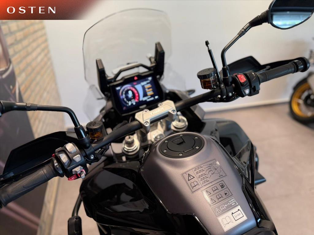 TRIUMPH-TIGER-1200 GT PRO