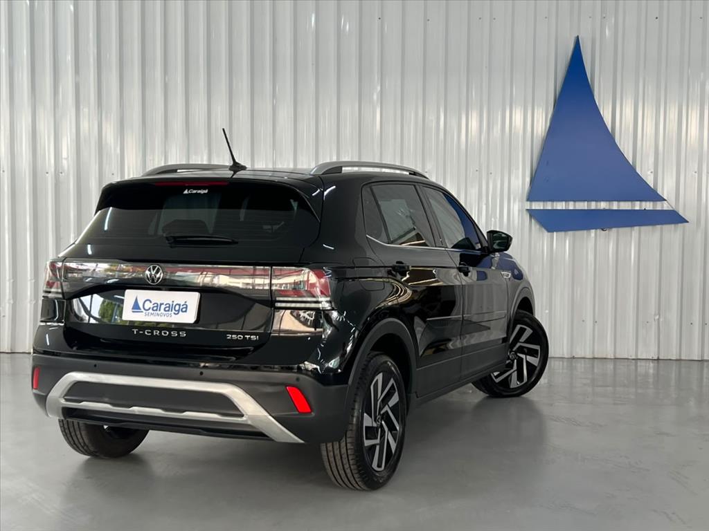 T-CROSS 1.4 250 TSI TOTAL FLEX HIGHLINE AUTOMÁTICO2