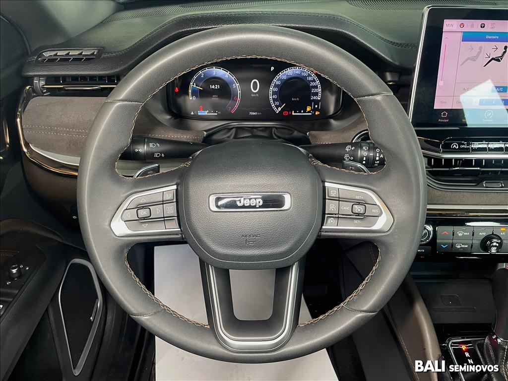 COMMANDER 1.3 T270 TURBO FLEX OVERLAND AT68