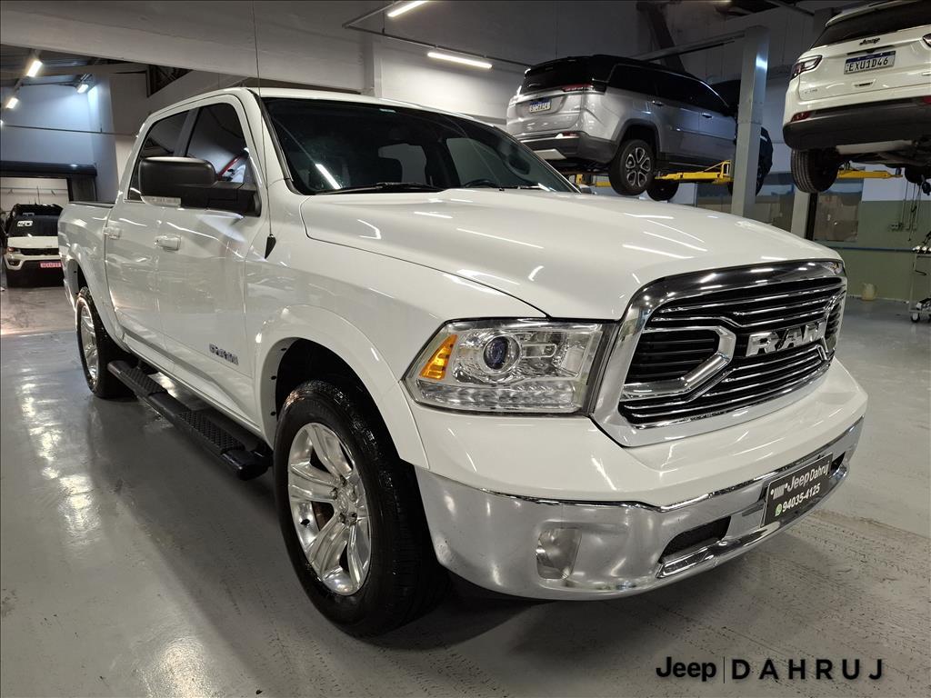 CLASSIC 5.7 V8 GASOLINA LARAMIE CD 4X4 AUTOMÁTICO CLASSIC 5.7 V8 GASOLINA LARAMIE CD 4X4 AUTOMÁTICO