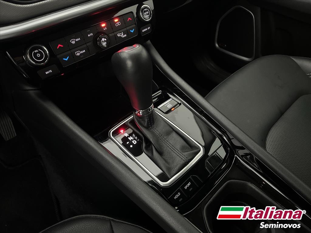 COMPASS 1.3 T270 TURBO FLEX LONGITUDE AT611