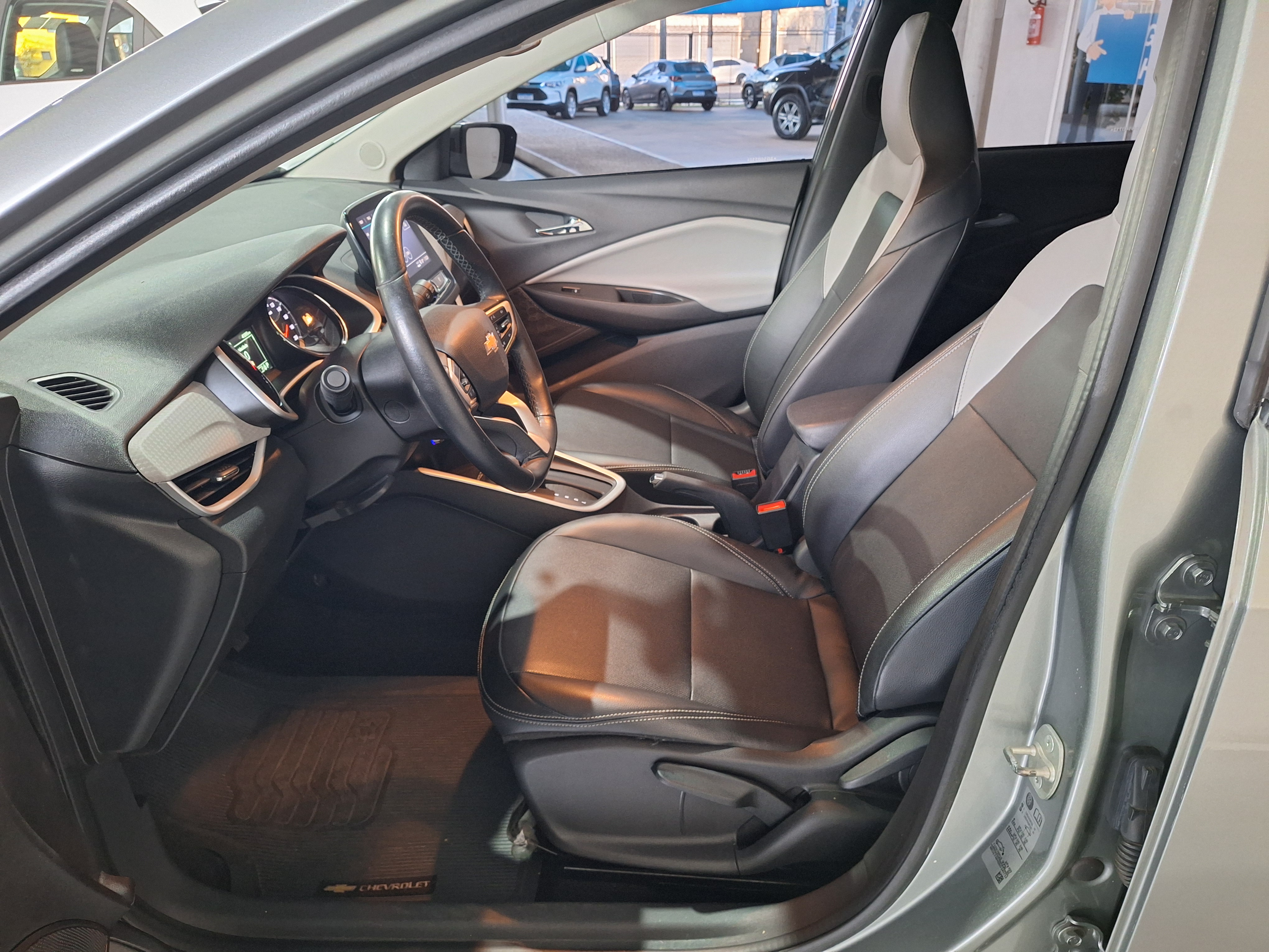 Chevrolet Onix 1.0 Turbo Flex Premier Automático - foto 10