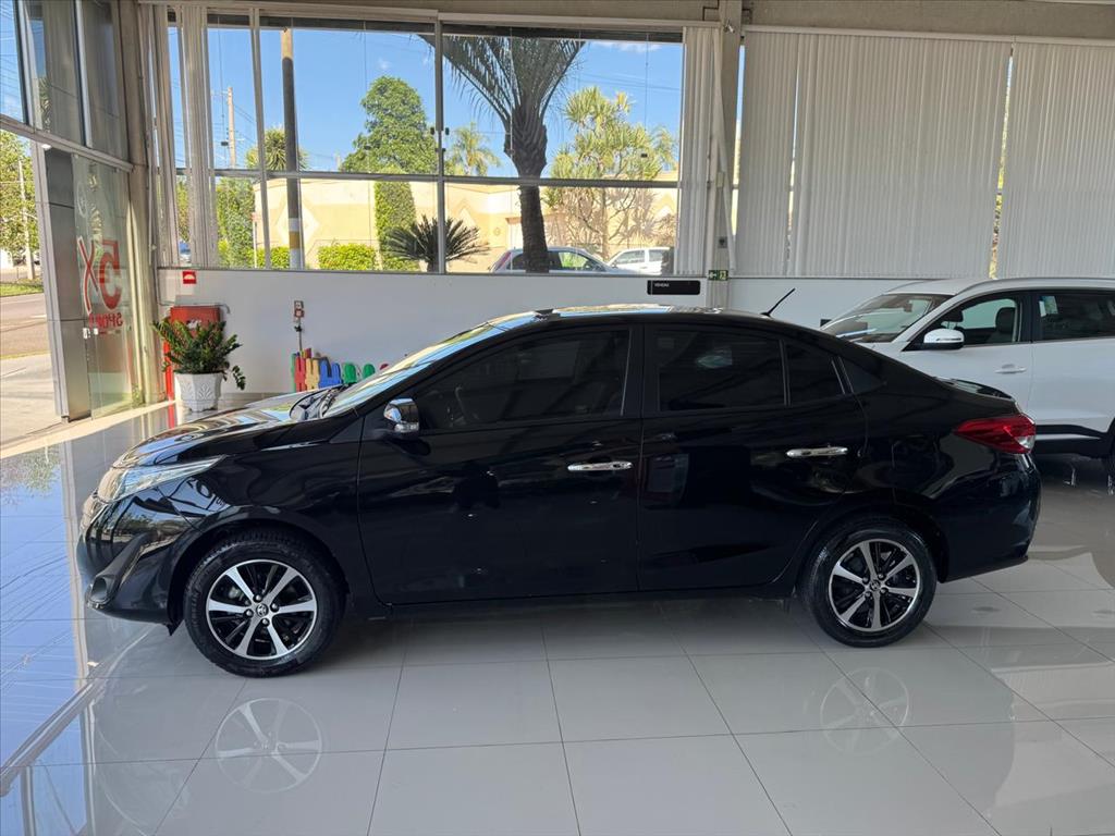 YARIS 1.5 16V FLEX SEDAN XLS MULTIDRIVE6 YARIS 1.5 16V FLEX SEDAN XLS MULTIDRIVE6